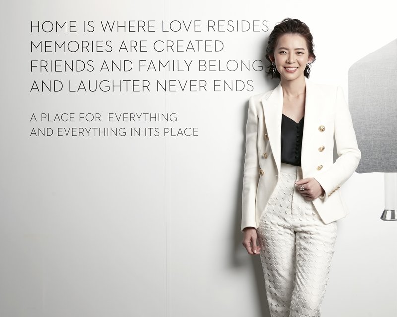 โต๊ะ KHANOM CHAN